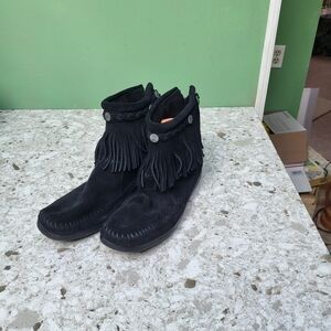 NEW Minnetonka Black Fringe Ankle Boots